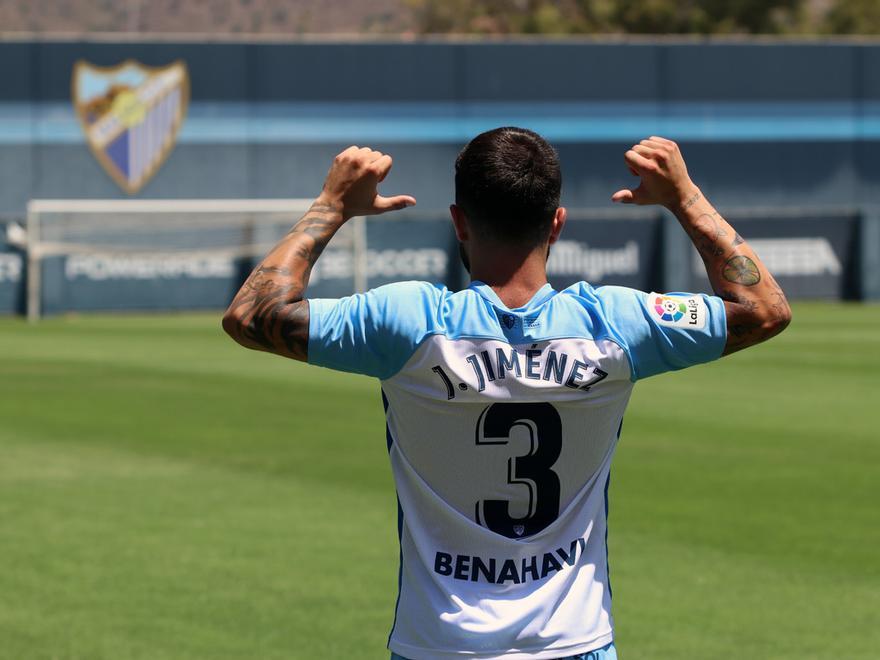 Presentación del nuevo jugador del Málaga CF Javi Jiménez