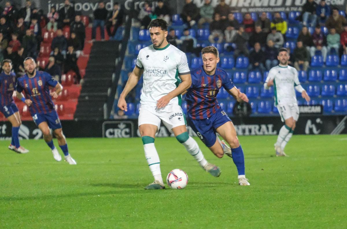Las mejores imágenes del CD Eldense - SD Huesca (2-1) de la Jornada 13 de la Liga Hypermotion Las mejores imágenes del CD Eldense - SD Huesca (2-1) de la Jornada 13 de la Liga Hypermotion