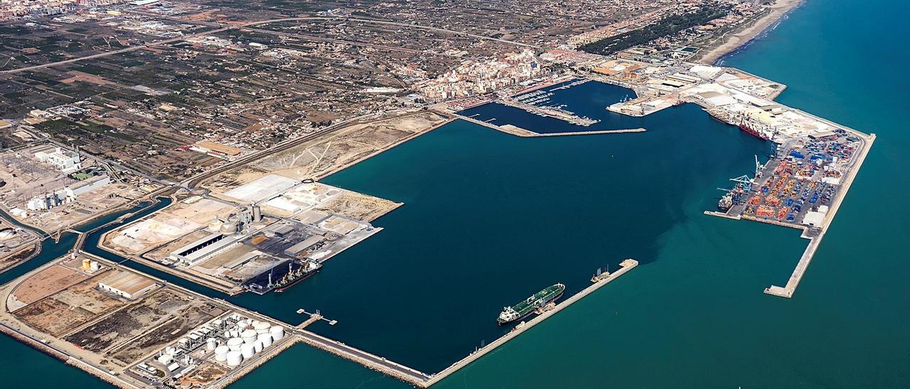 Imagen aérea del puerto de Castellón.