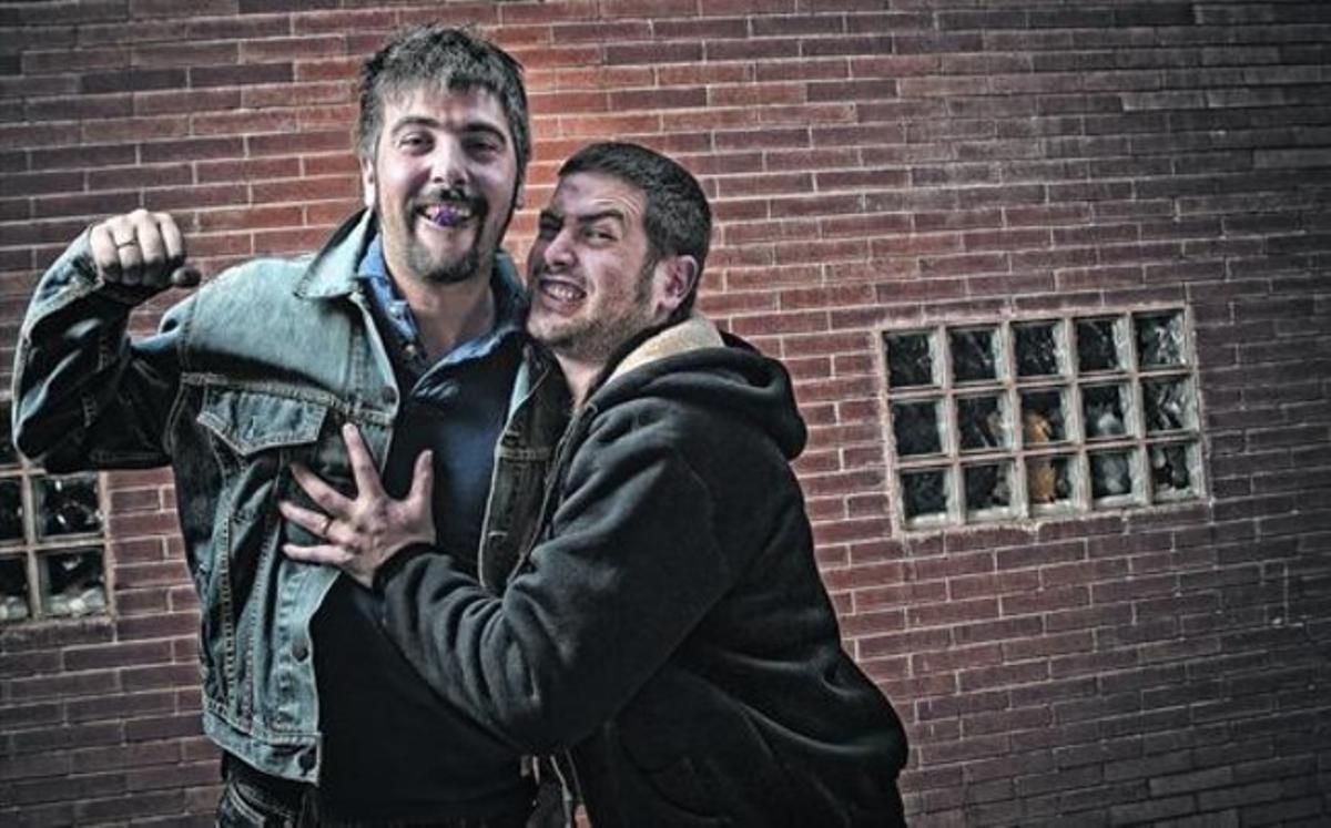 Los Estopa jugando a la pelea. Las broncas de verdad no existen nunca, aseguran. Los Estopa jugando a la pelea. Las broncas de verdad no existen nunca, aseguran.