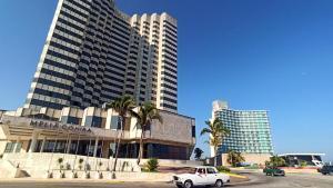 Melià Hoteles deja de operar quince hoteles en Cuba por la situación de la isla