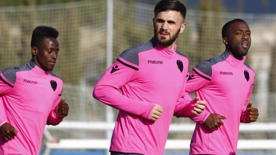 El Levante traspasa a Sadiku al Lugano