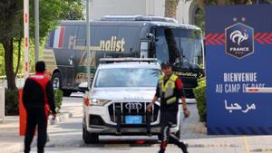 France depart from their Hotel after losing in the Final against Argentina