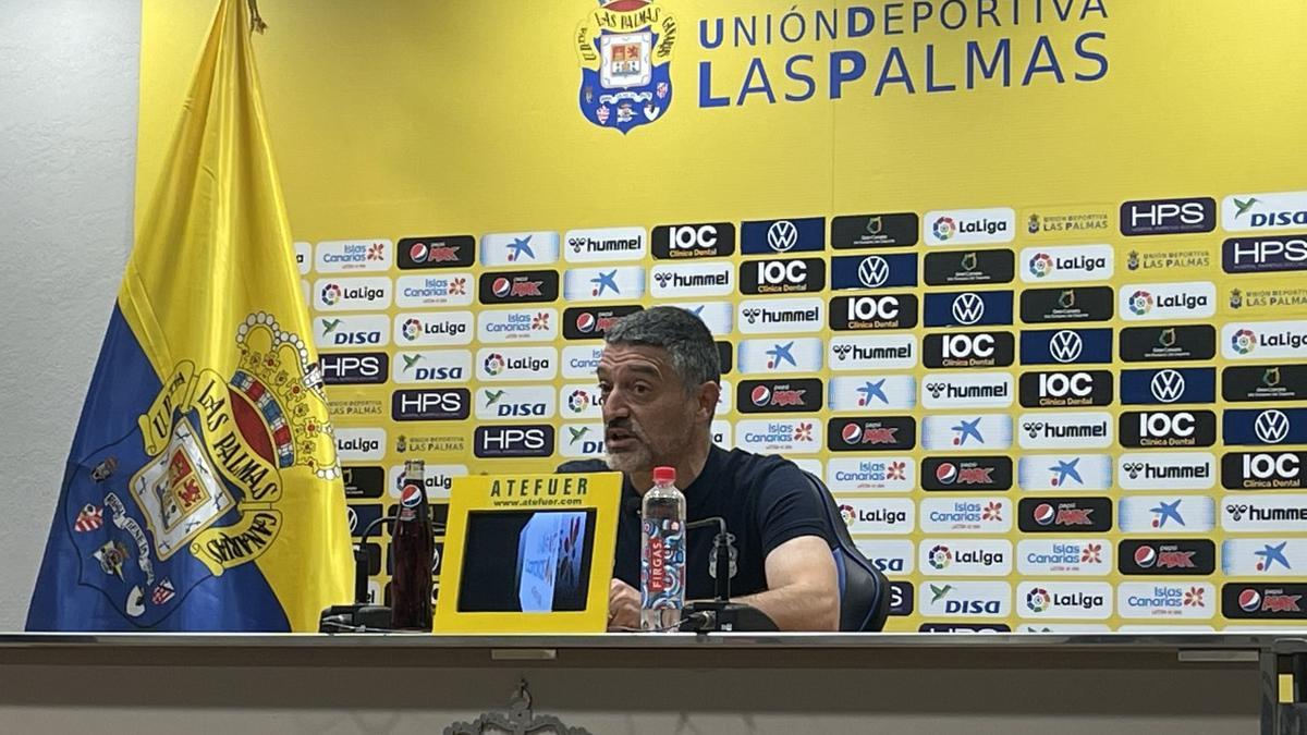 García Pimienta, en la sala de prensa de Barranco Seco.