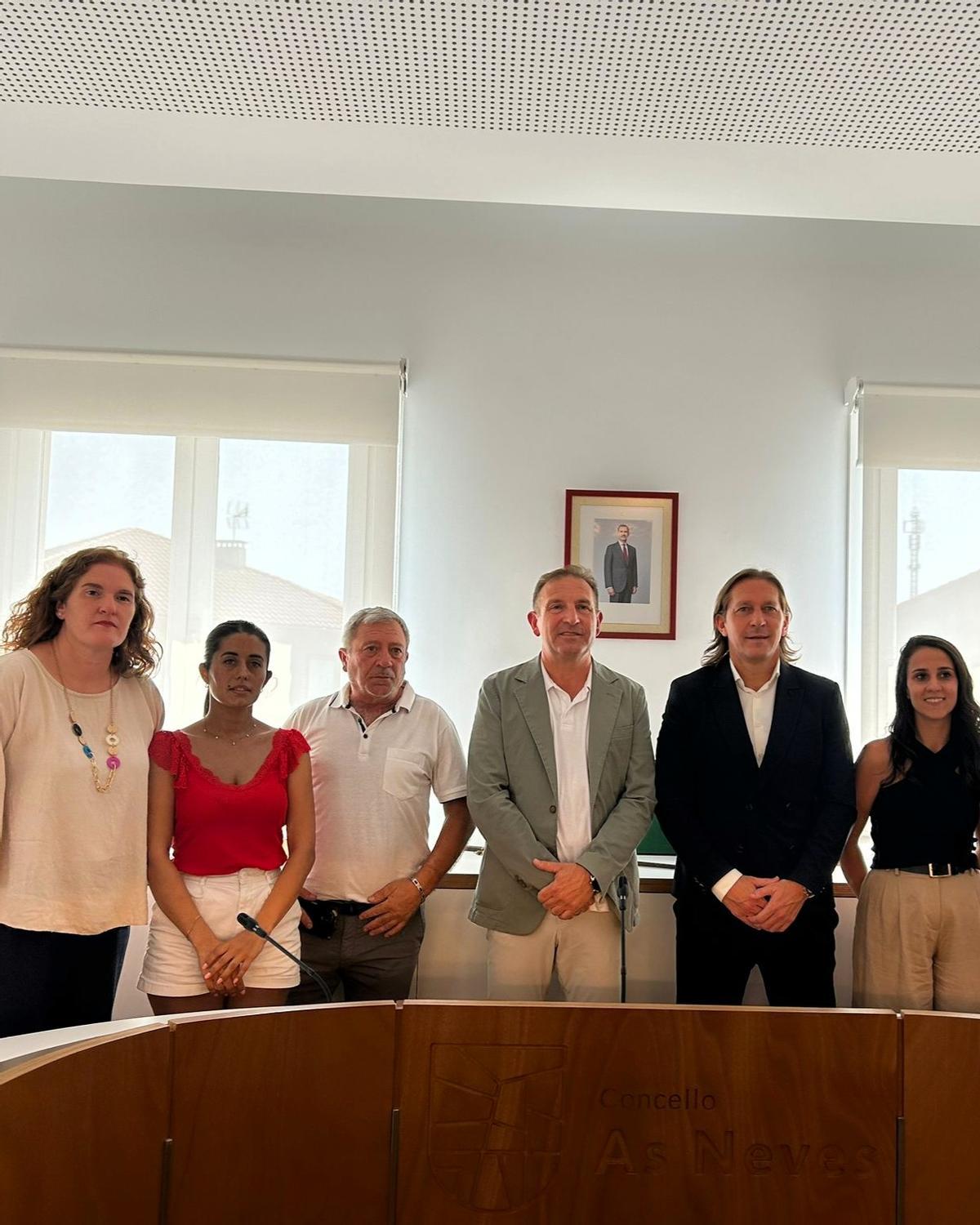 Míchel Salgado acude con toda su familia al reconocimiento de As Neves como 'Hijo predilecto'