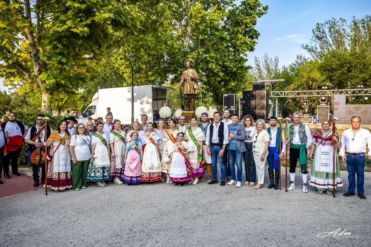 Representantes antes de la procesión