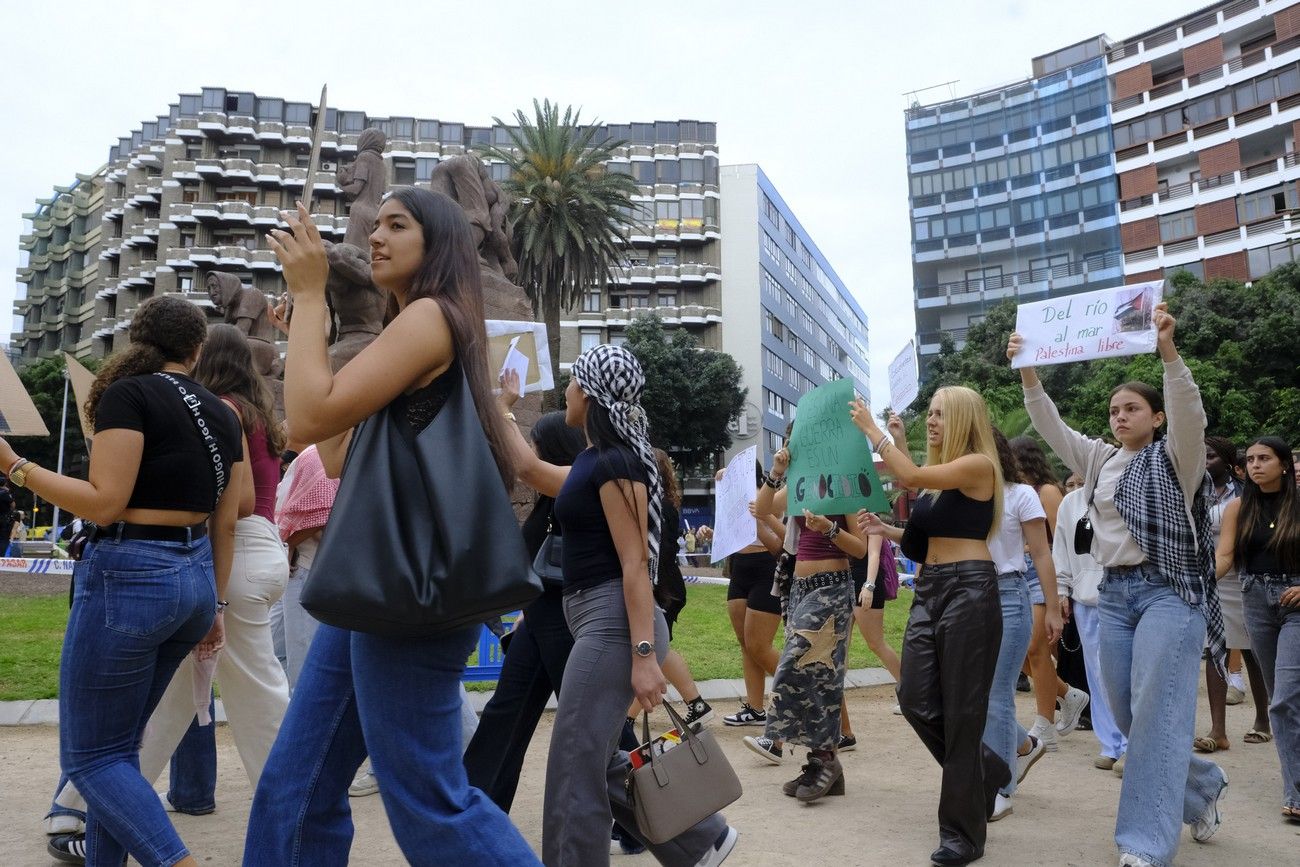 Concentración pro Palestina Plaza de España en Las Palmas de Gran Canaria