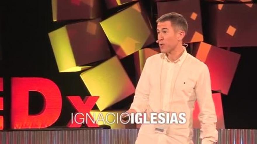 Iglesias Villanueva, árbitro y monologuista