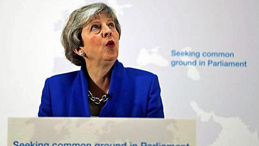 Theresa May accedeix a preguntar al Parlament sobre un segon referèndum