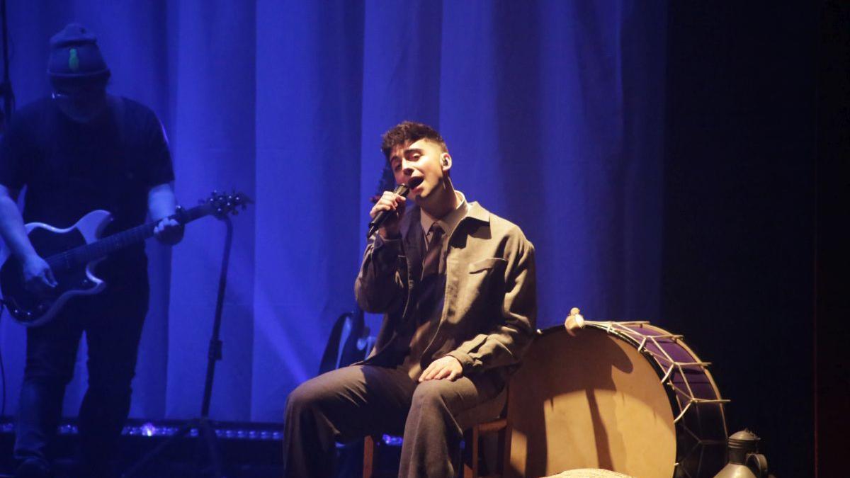Juanjo Bona, que actuará en Pirineos Sur, el pasado 31 de marzo en el Teatro Principal.