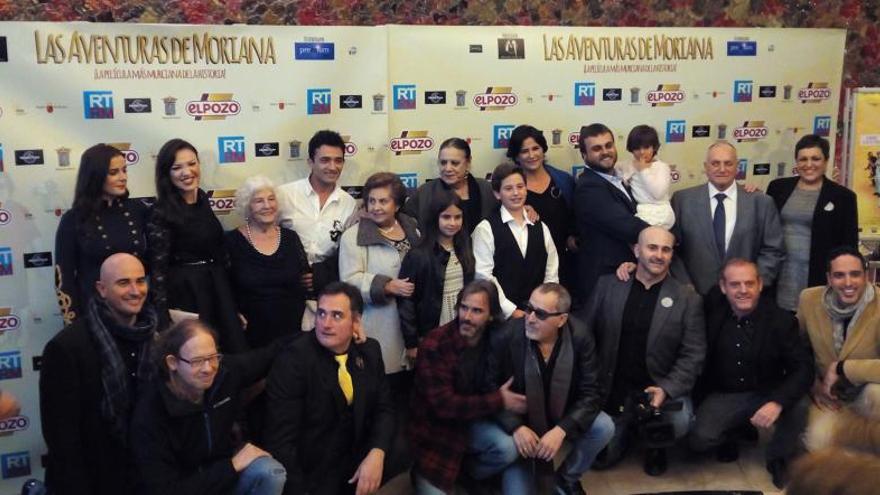 Foto de familia durante el estreno de la cinta en Madrid.