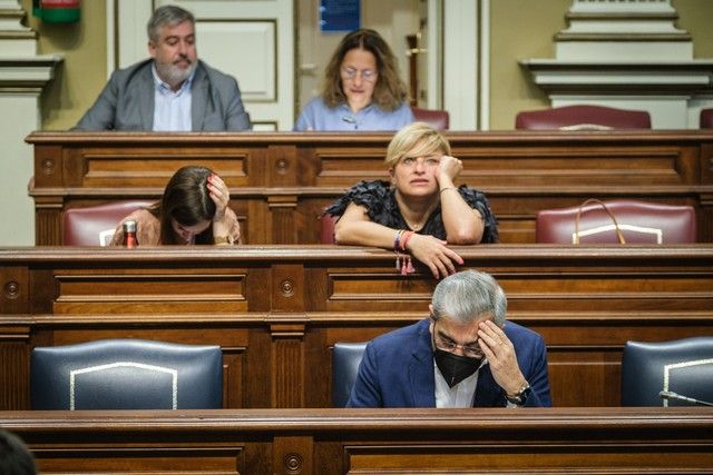 Segunda jornada del pleno en el Parlamento de Canarias, 27/04/2022