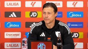 Matías Almeyda, en la rueda de prensa previa al Barcelona-Sevilla en el Camp Nou