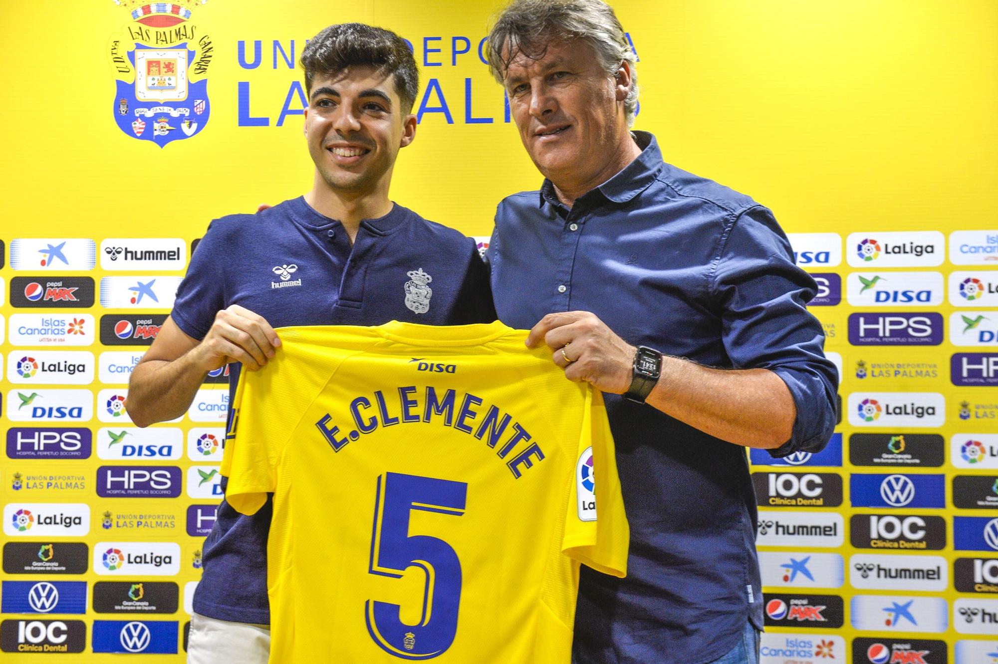 Presentación de Clemente como nuevo jugador de la UD Las Palmas