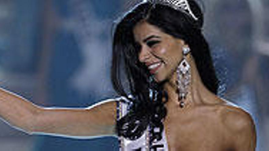 La modelo Rima Fakih, de 24 años, el pasado domingo, en su coronación como Miss Estados Unidos 2010, en Las Vegas