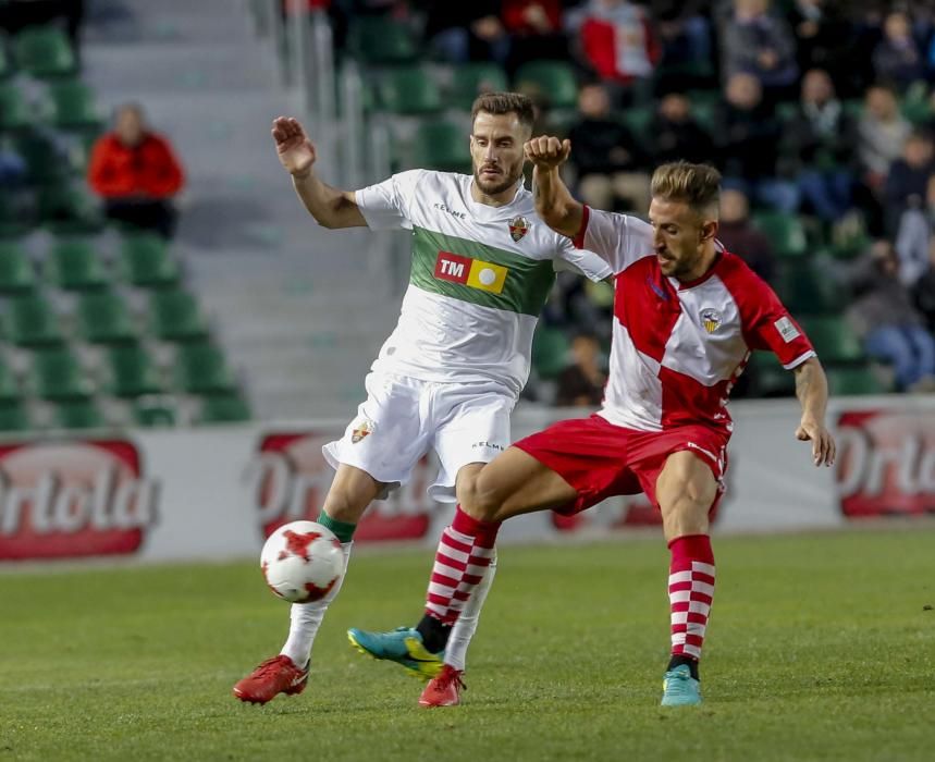 La derrota del Elche ante el Sabadell en imágenes