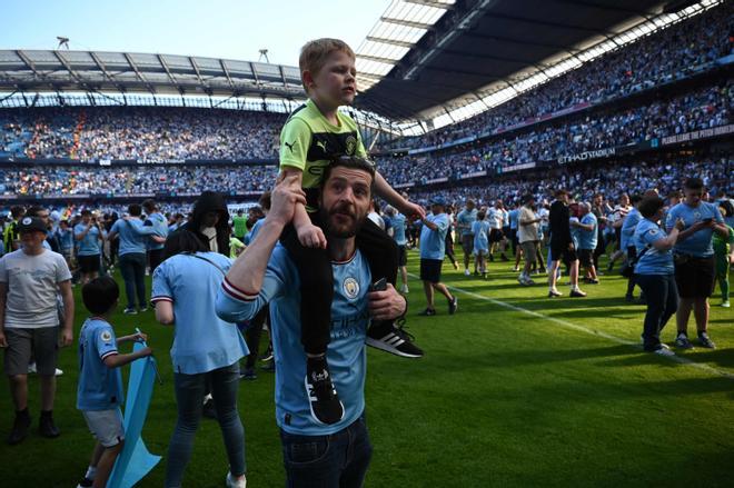 Así ha sido la loca celebración de la Premier League en el Etihad Stadium