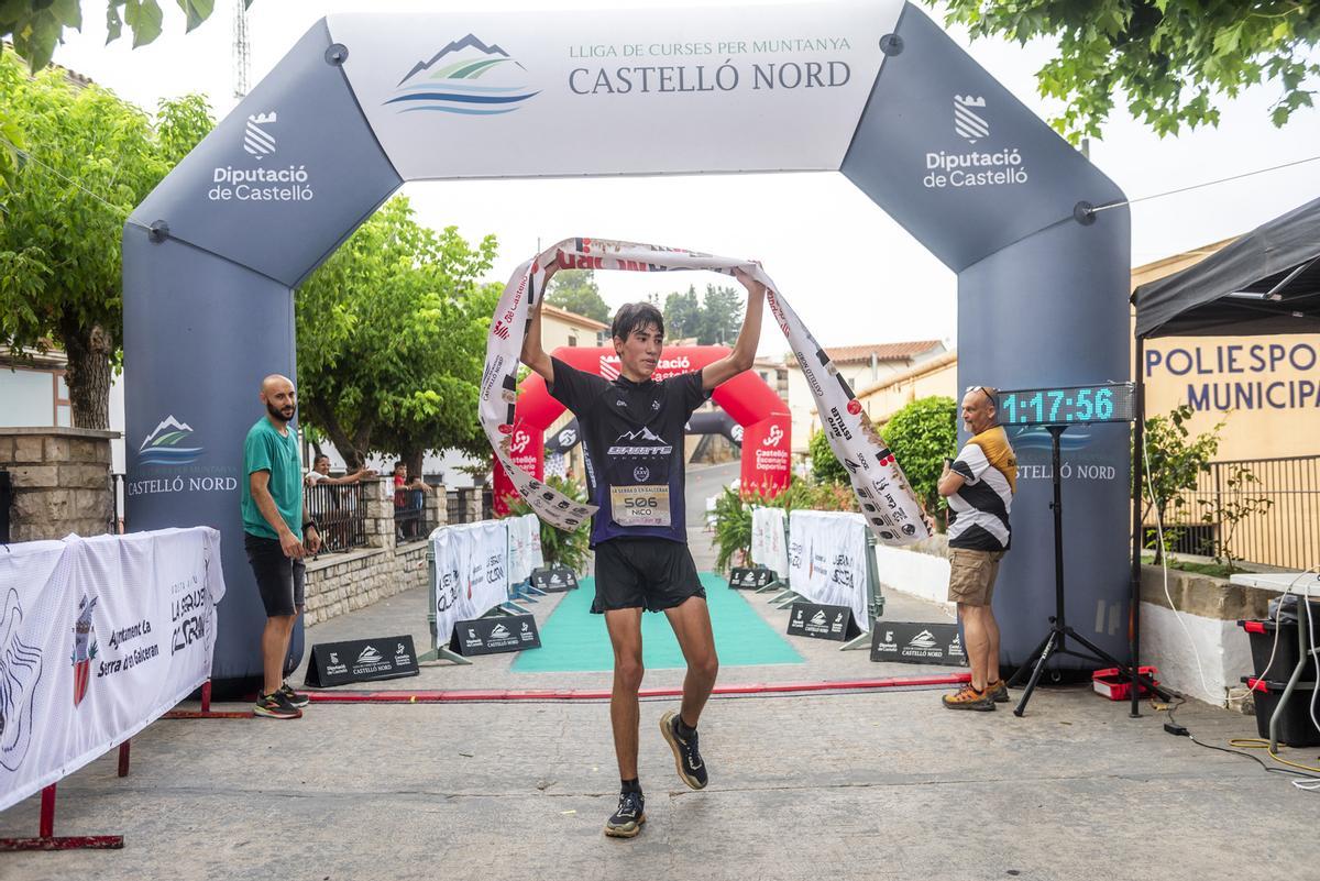 Nico Monferrer, en categoría masculina Joves en la XXVI Volta a Peu a la Serra d’en Galceran.