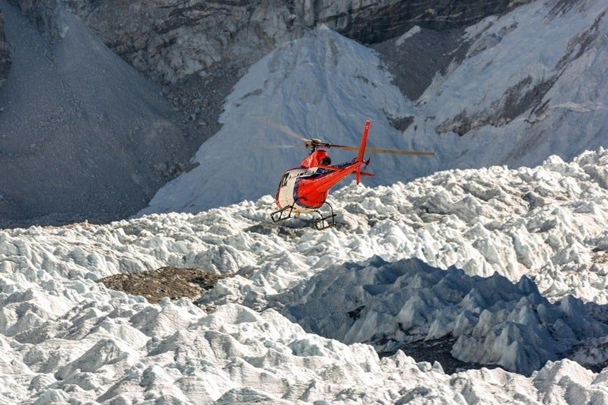 Excursión en helicóptero al campamento base del Everest