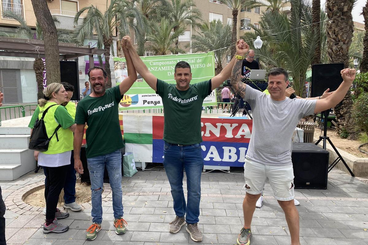 Campeonato mundial de lanzamiento de hueso de datil Campeonato mundial de lanzamiento de hueso de datil