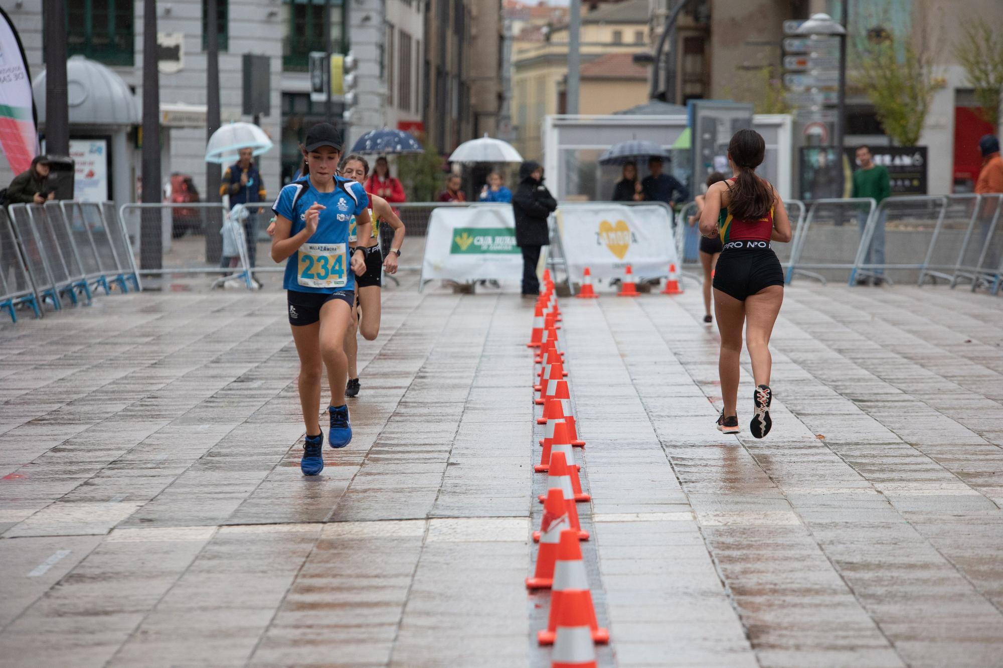 GALERÍA | La milla urbana de atletismo en Zamora, en imágenes