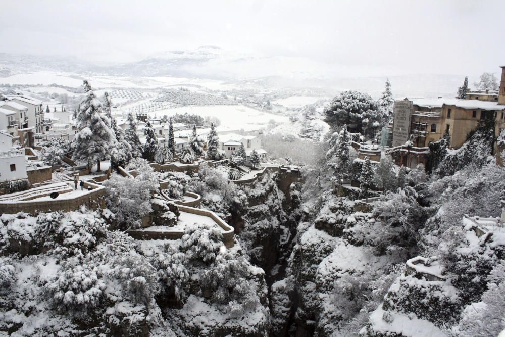 INTENSA NEVADA EN LA LOCALIDAD MALAGUEÑA DE RONDA