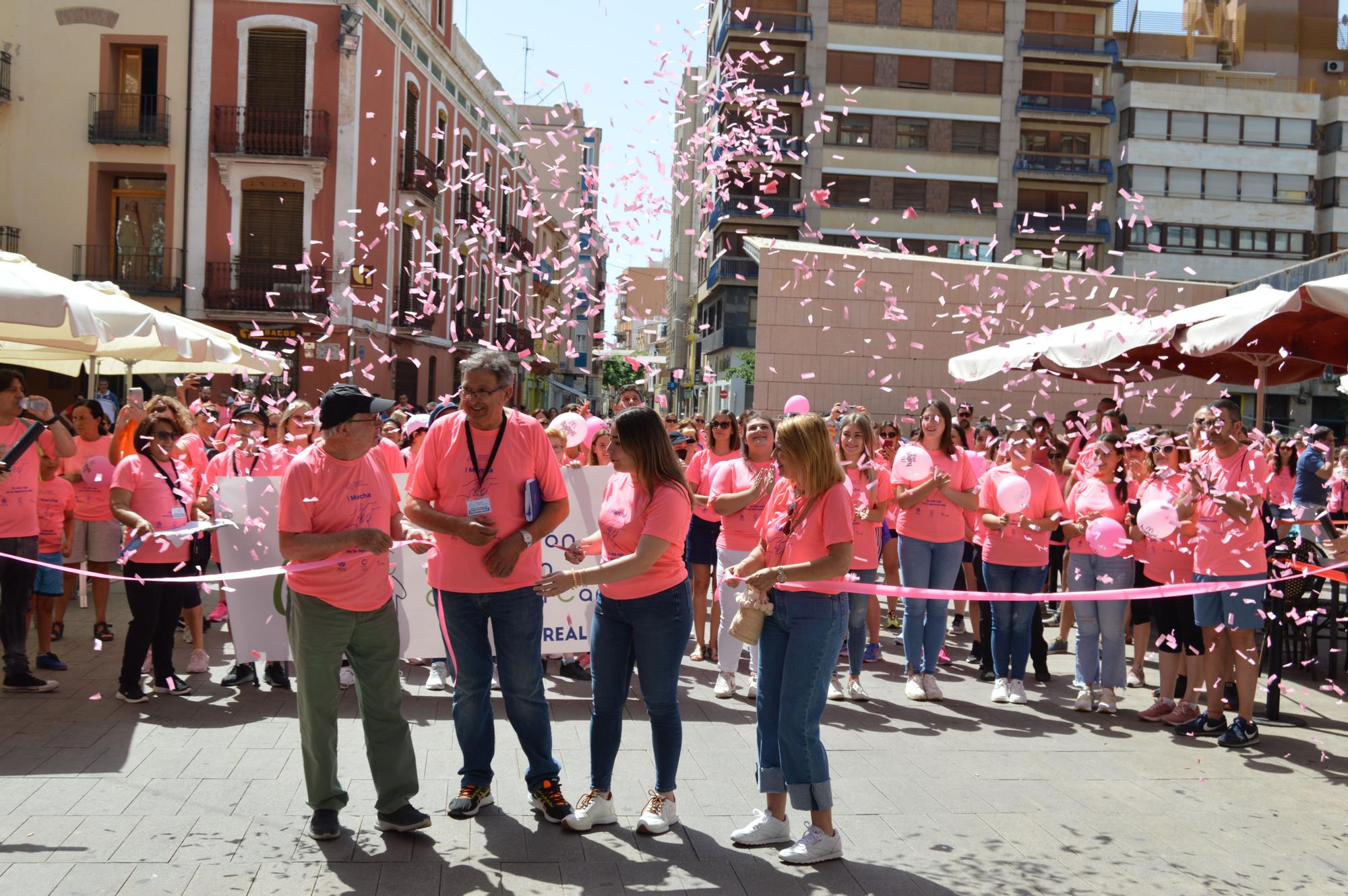 Galería | Así se ha celebrado la primera marcha de la Asociación Castellón contra el Cáncer en Vila-real