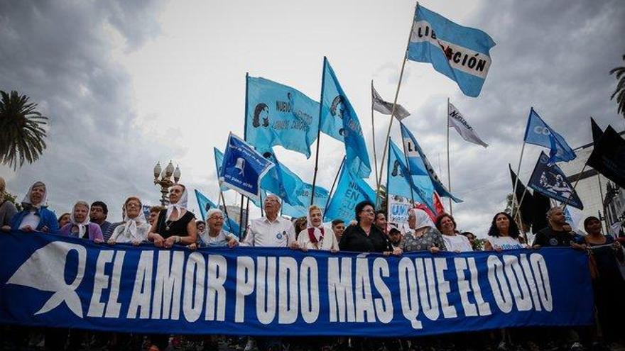 Las Madres de Plaza de Mayo marchan por última vez contra el Gobierno de Macri