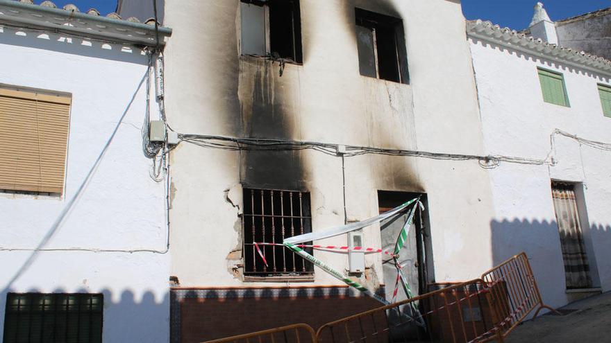 Fachada del incendio afectado por las llamas.