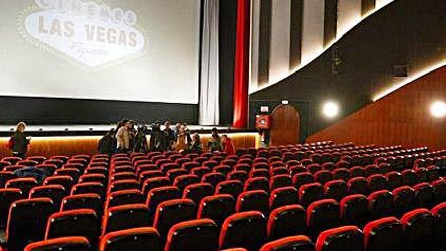 Treballadors dels cinemes Las Vegas es queixen d&#039;impagaments