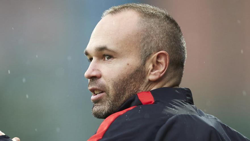 Iniesta fa una crida al diàleg