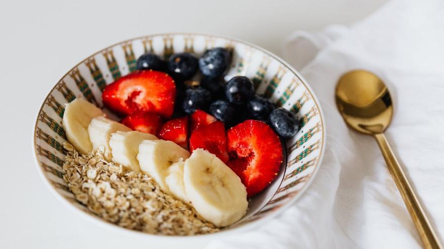 Así se prepara el batido de avena y semillas de chía: clave para un desayuno saludable