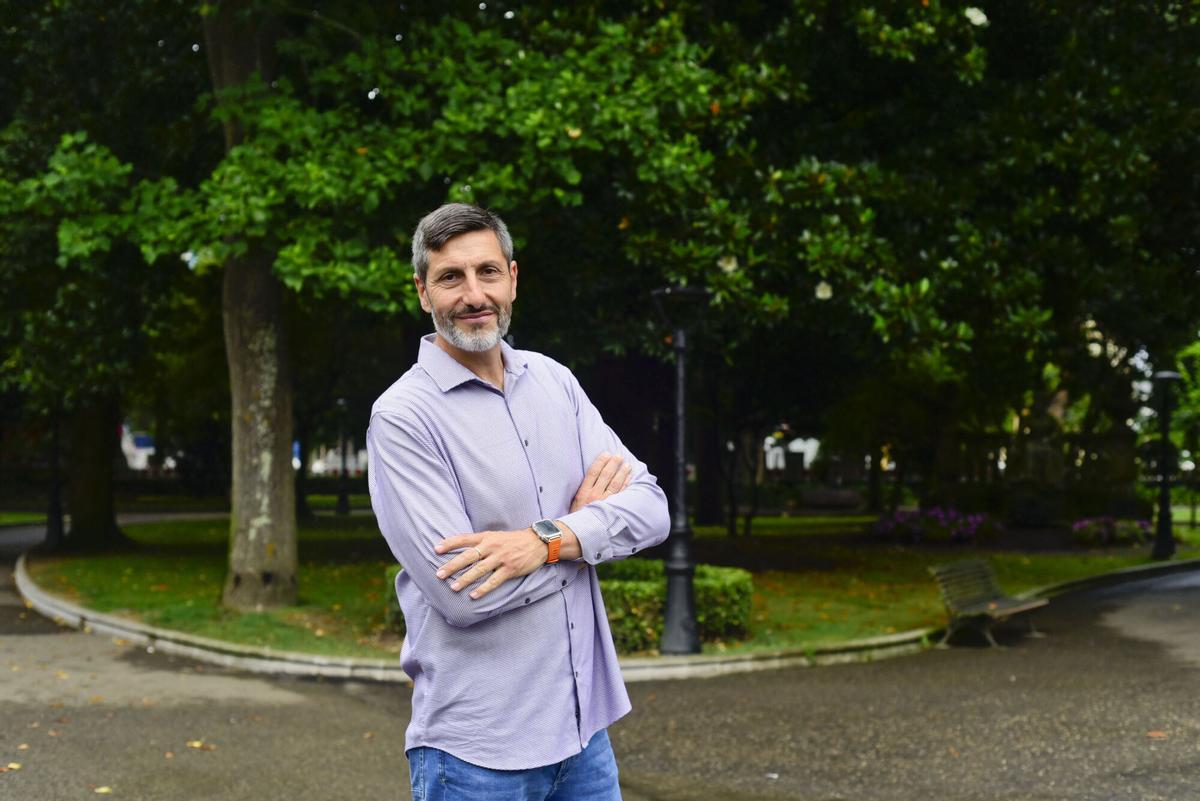 CHARLIE UZAL LICEO