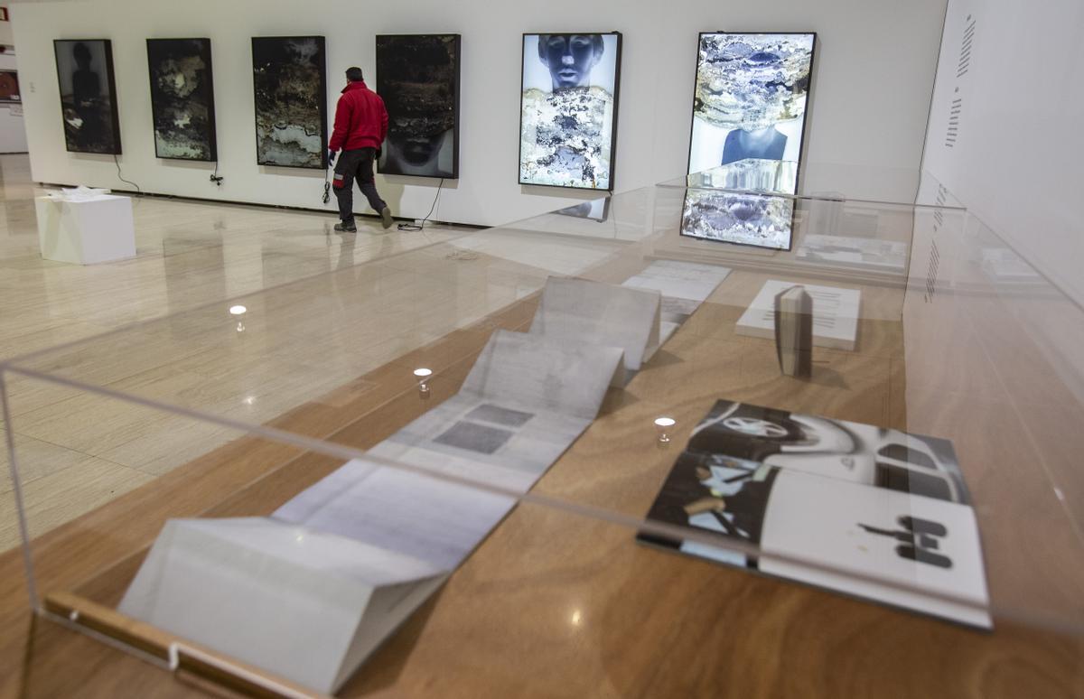 Imagen de la exposición &quot;Salto de página&quot; en el MUA