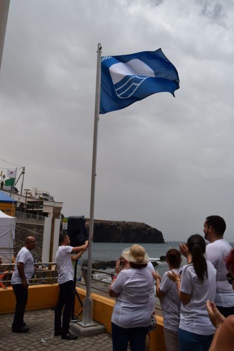 La Bandera Azul ya ondea en Sardina