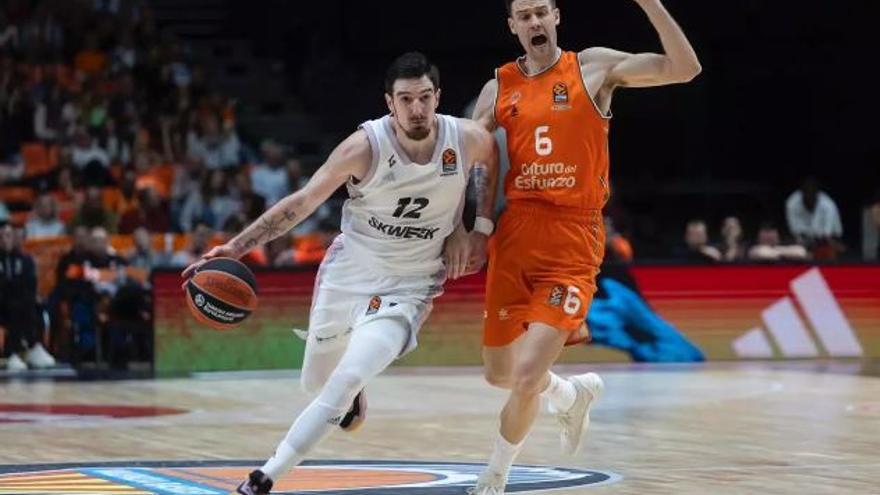 El Valencia Basket sufre una dolorosa derrota ante el ASVEL y acaba abucheado (69-98)