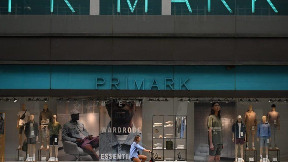 Primark busca dependientes para su primera tienda en Alcalá de Henares