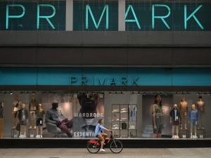 Primark busca dependientes para su primera tienda en Alcalá de Henares