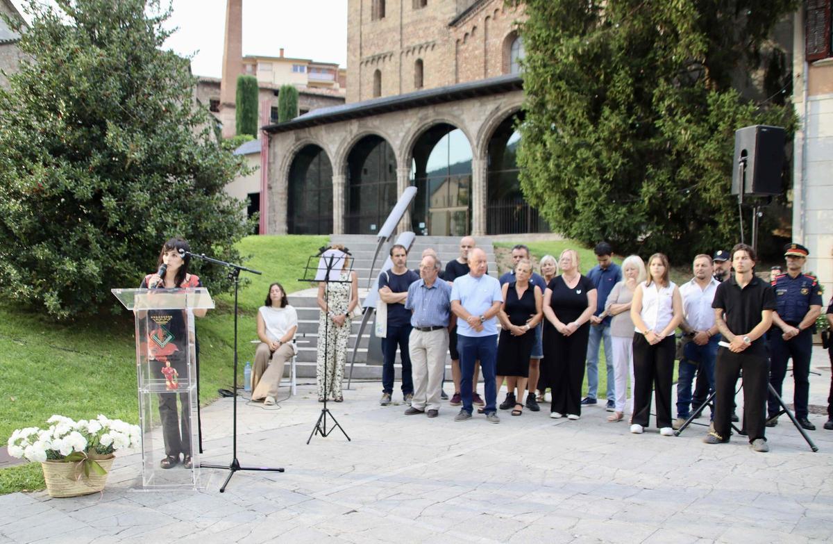Les imatges de l'homenatge a les víctimes dels atemptats del 17-A a Ripoll