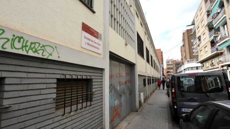 Vecinos del Carmen piden que el antiguo pabellón de la UMU sea un centro social juvenil