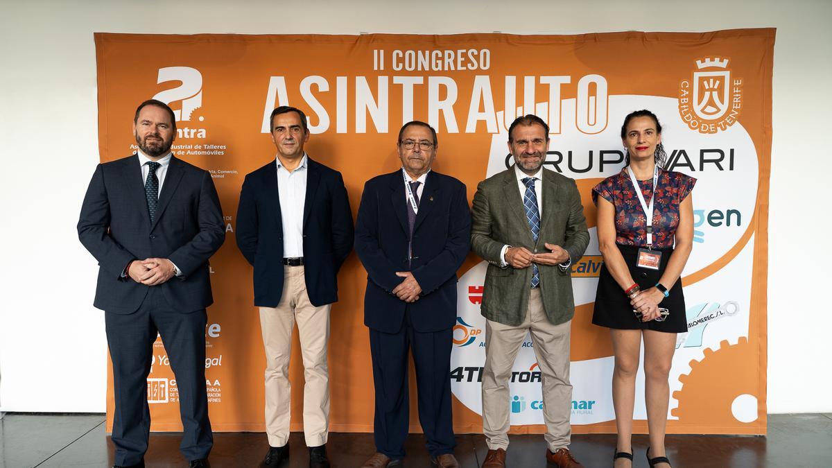Unos 200 profesionales del sector de la automoción asisten al II Congreso Asintrauto