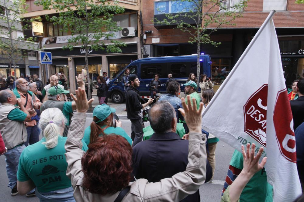 Cassolada de la PAH contra el PP