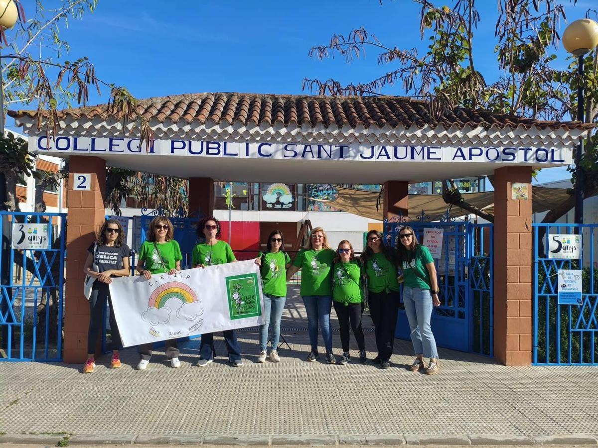 Familias del CEIP Sant Jaume Apòstol de Alfarb.