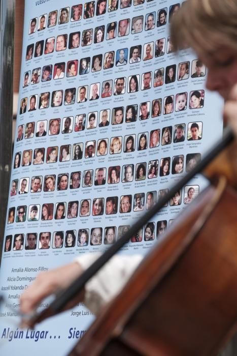 ACTO DE HOMENAJE A LAS VÍCTIMAS DEL ACCIDENTE ...