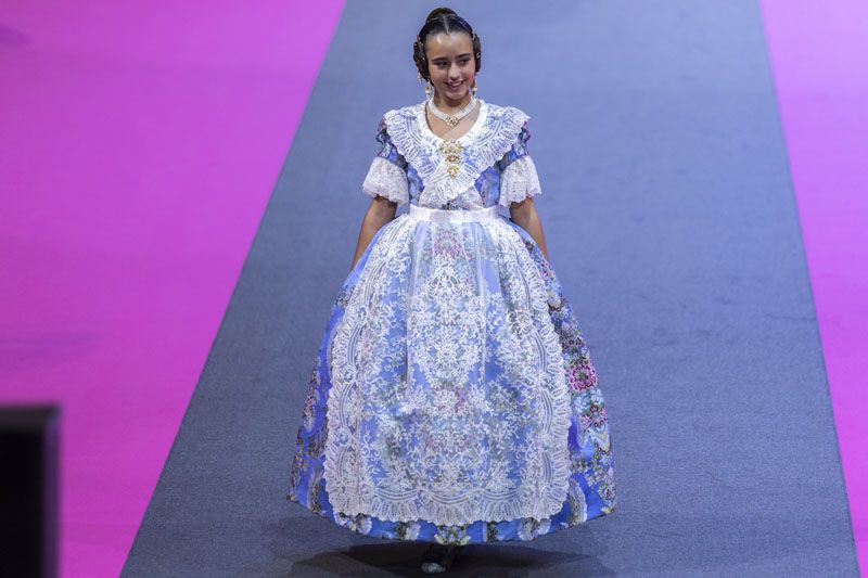 Así han desfilado las 73 falleras infantiles