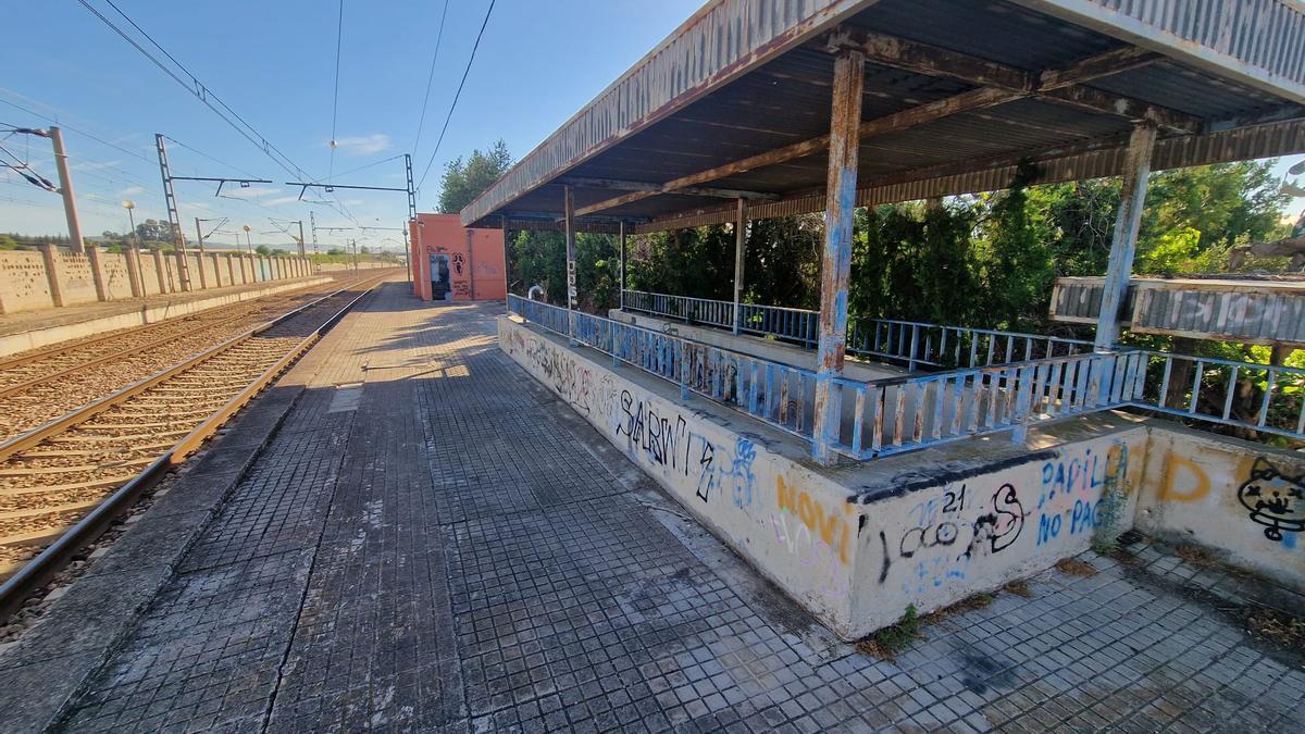 Estado actual del apeaderod ferroviario de Almodóvar del Río.
