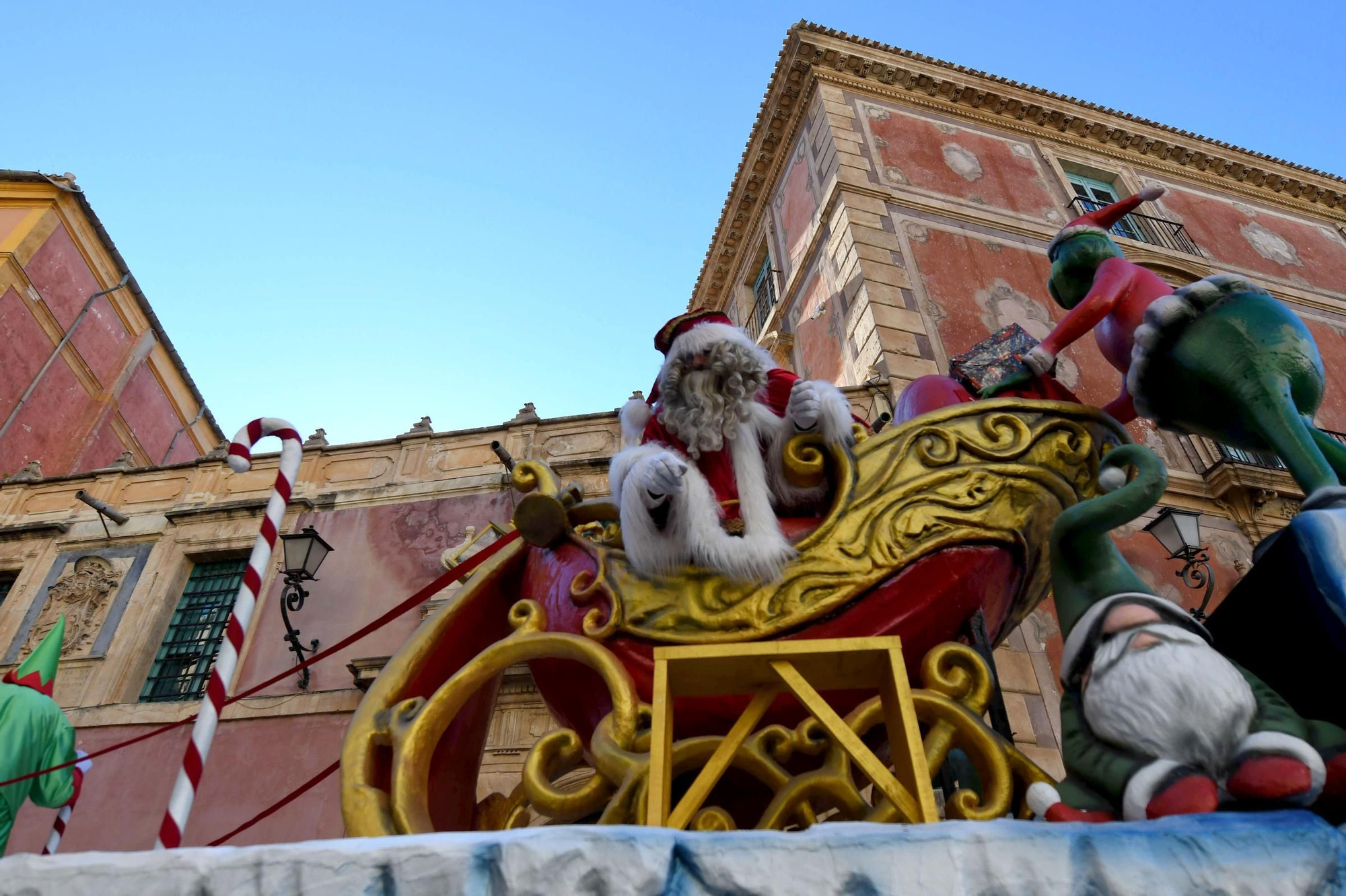Las mejores imágenes del desfile de Papá Noel en Murcia