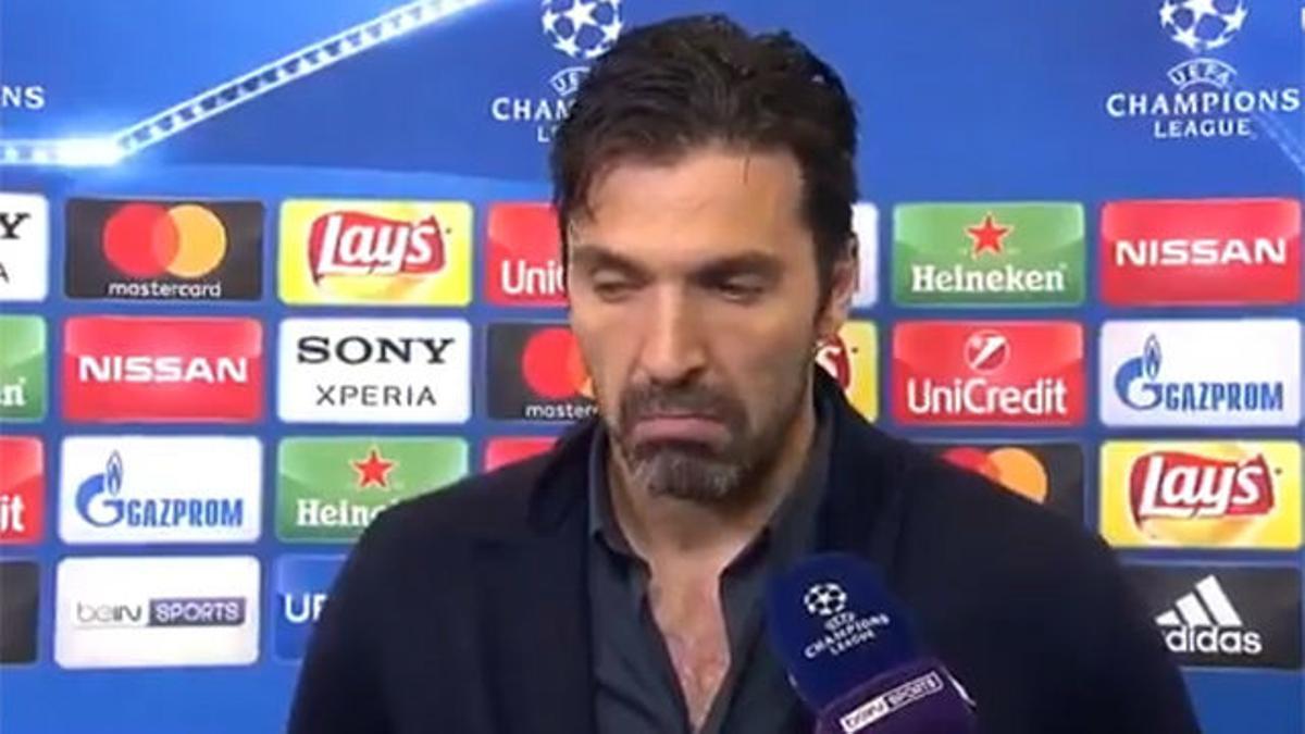 Tremenda rajada de Buffon contra el árbitro