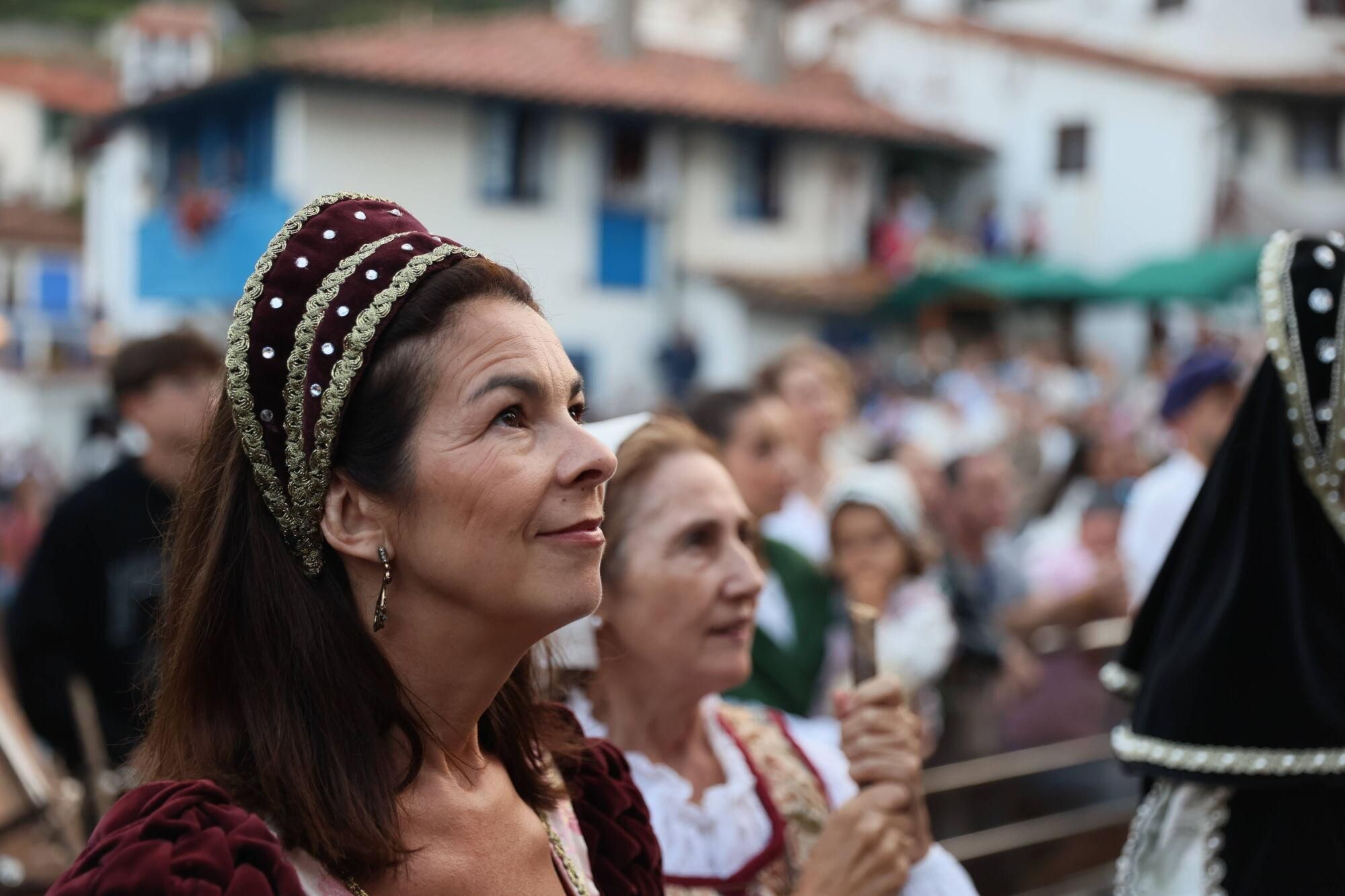 Carlos V siempre desembarca en Tazones
