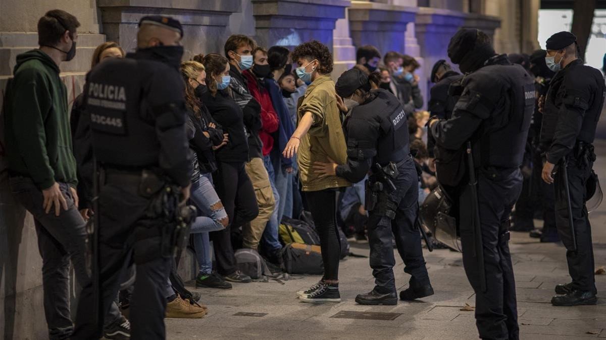 jovenes detenidos protestas barcelona